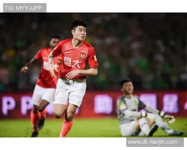 恒大迎战北京北控争夺中超积分榜关键战役的胜利与荣耀