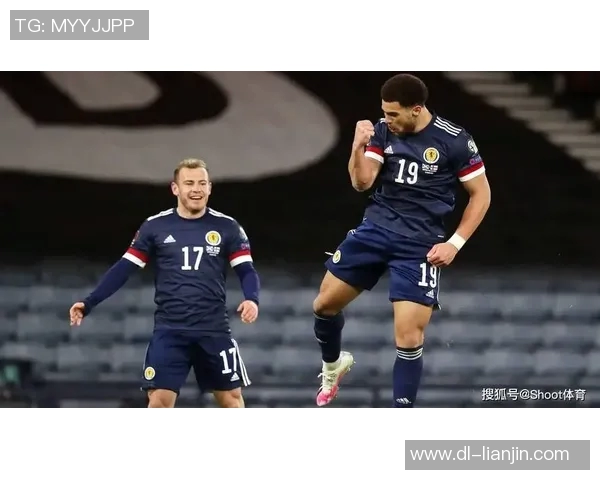 丹麦与瑞典足球比赛实时比分更新及精彩瞬间回顾 丹麦与瑞典足球比赛实时比分更新及精彩瞬间回顾